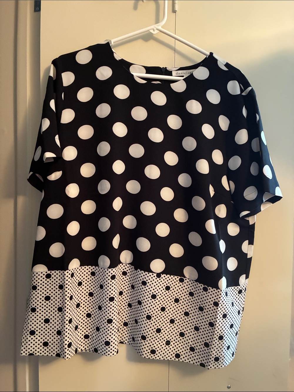 New with tags cute blouse